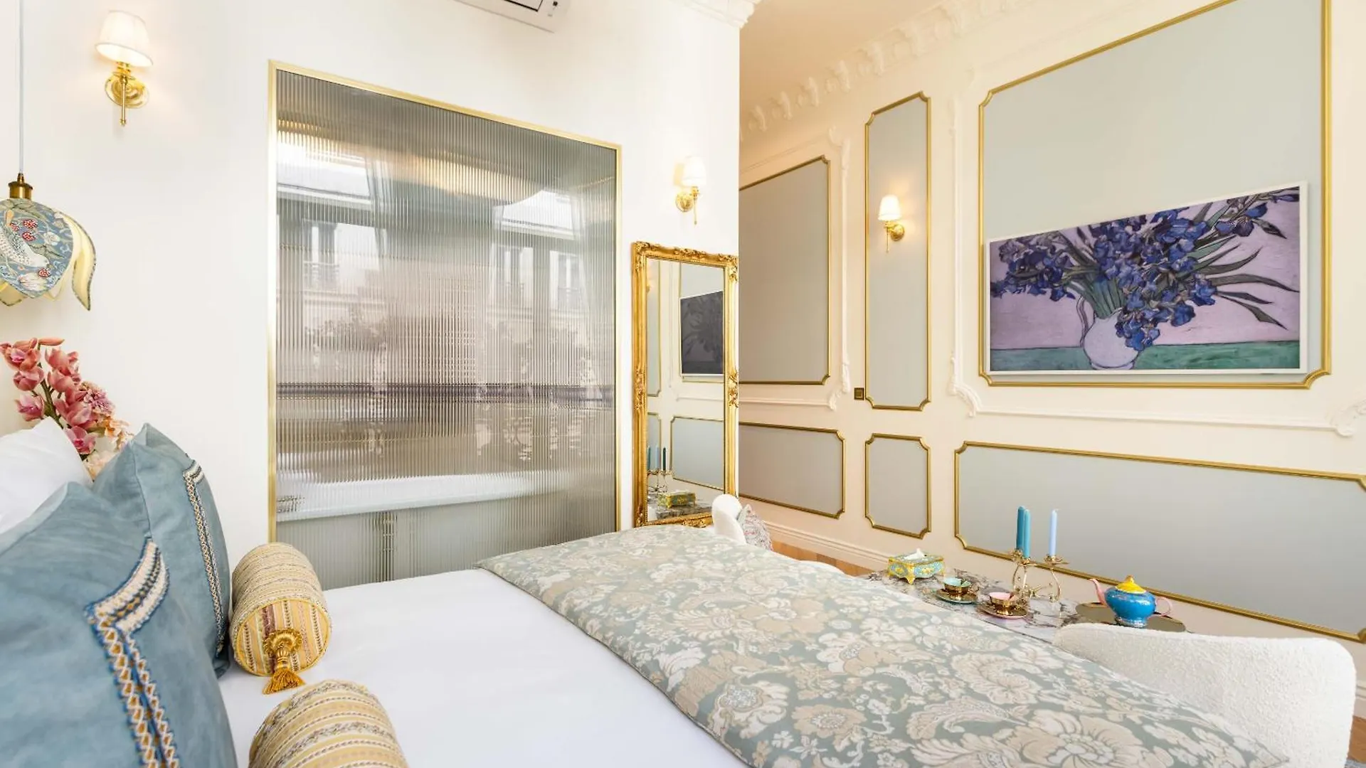 The Angelina Suite - Champs Elysees Paris France