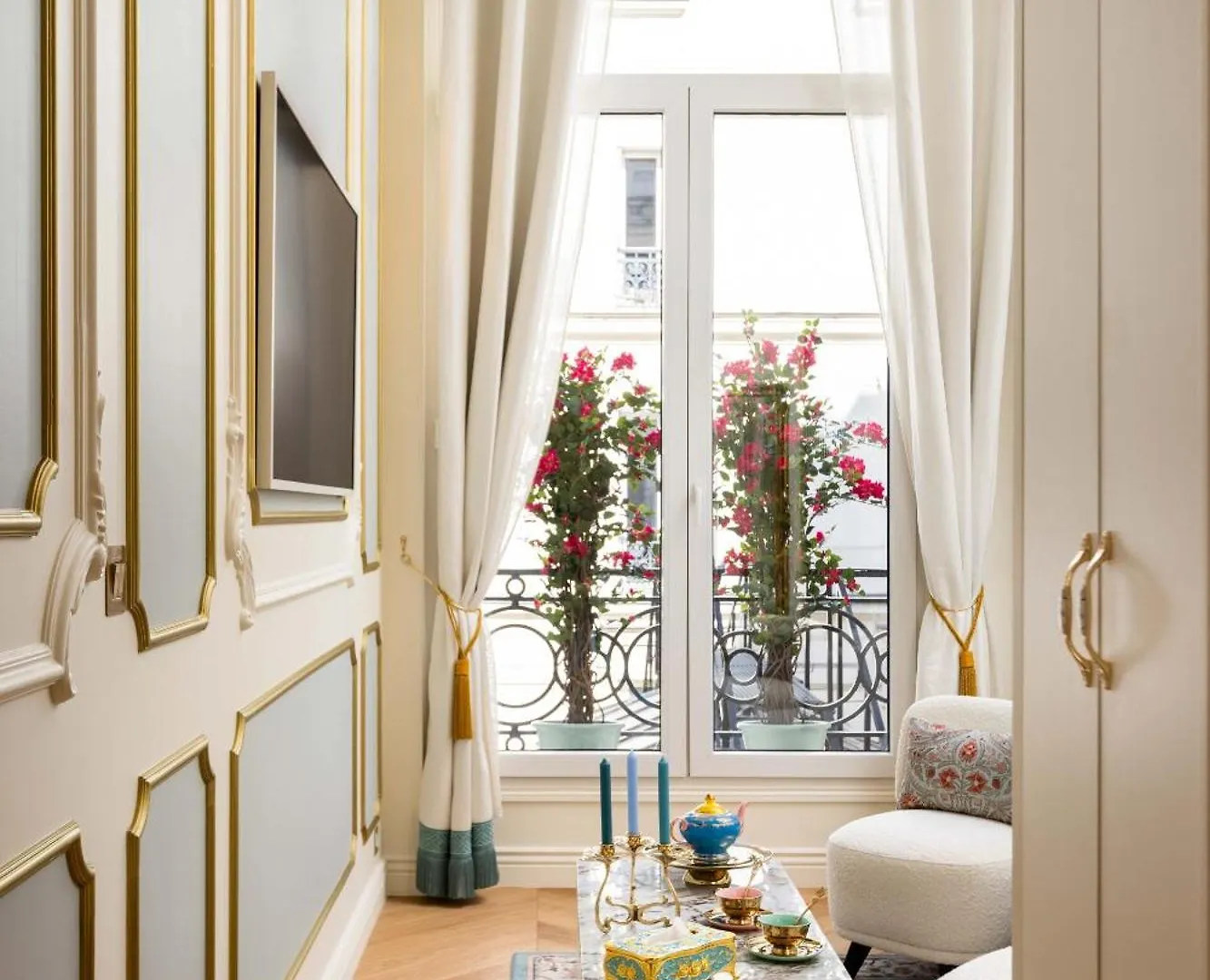 The Angelina Suite - Champs Elysees Paris 0*,