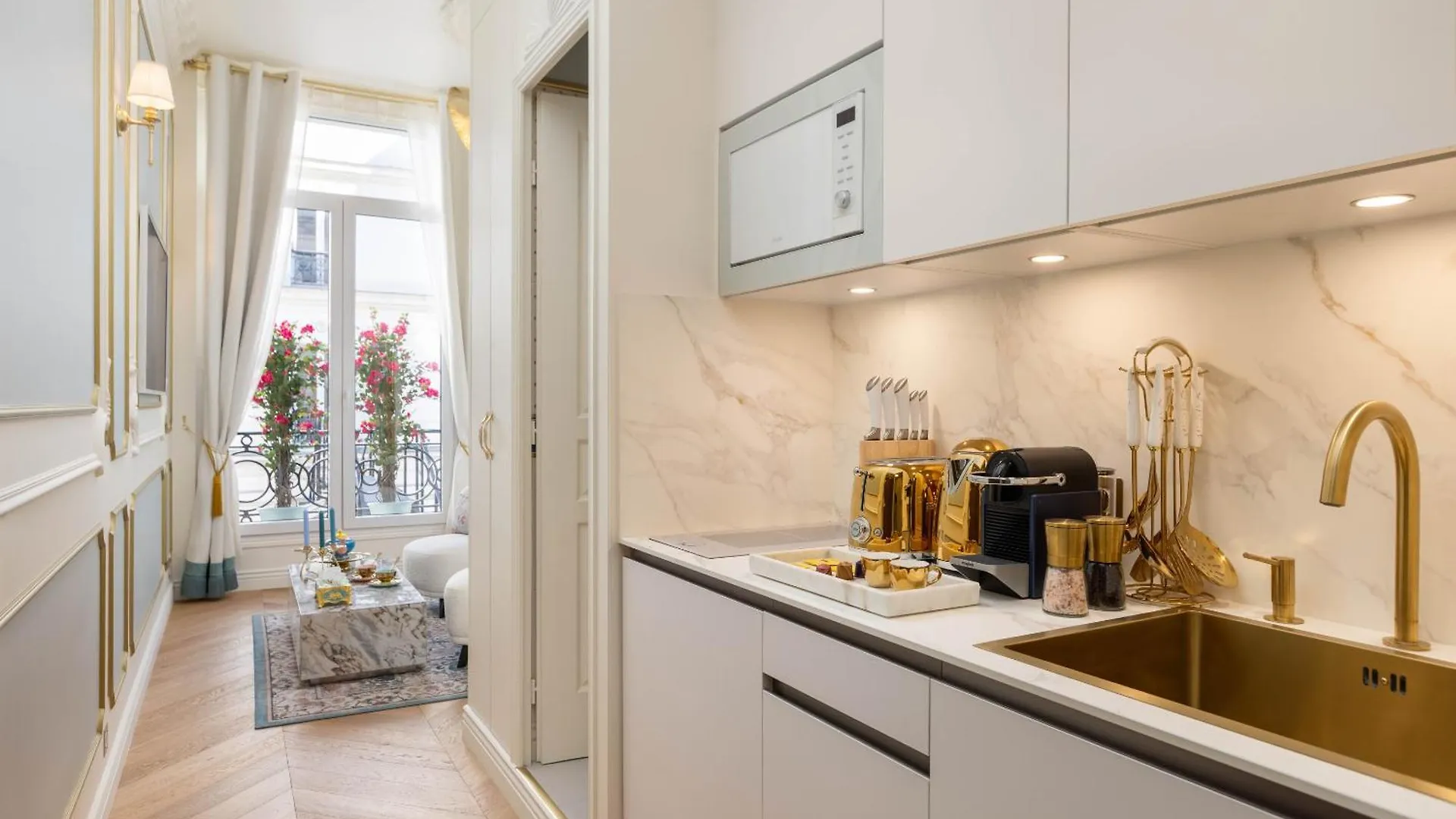 Apartment The Angelina Suite - Champs Elysees Paris France